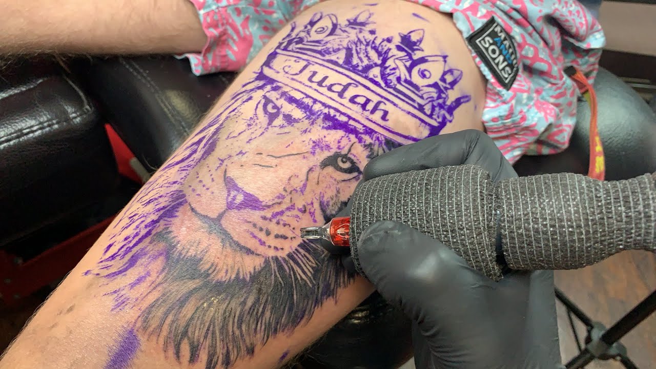 ✅LIVE TATTOO: Lion of Judah Tattoo!