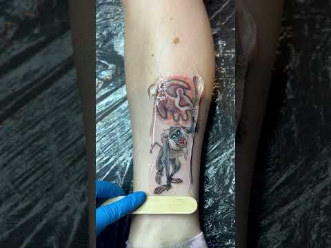 How cool is this lion king tattoo?!