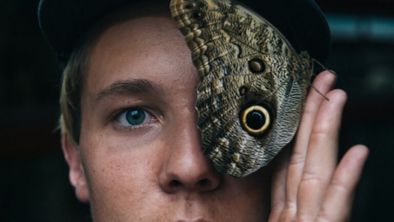 Capturing Emotions in Pixels: The Power of Digital Art Faces